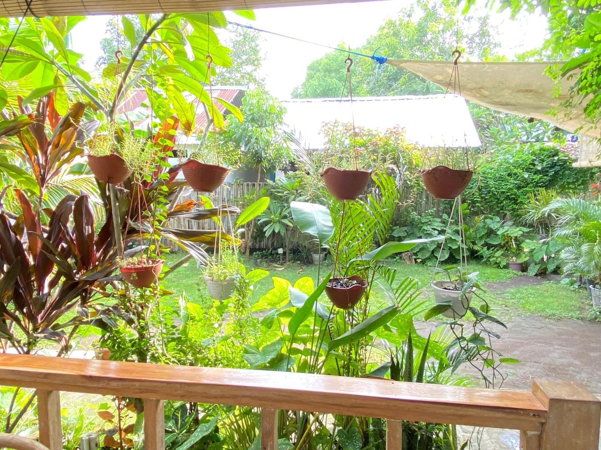 Marta House Gili Air Hotel Exterior foto